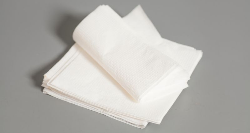 Servilletas blancas de papel